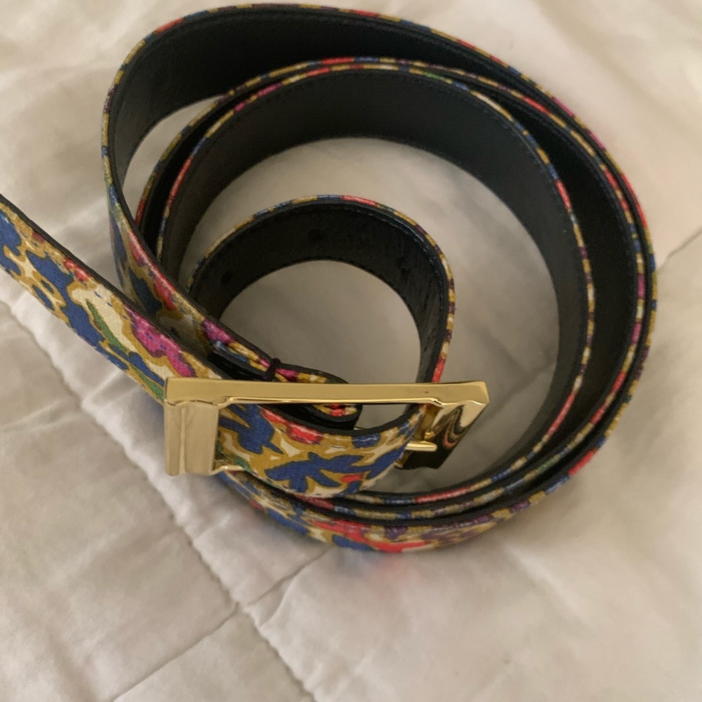 Reversible Belt - Picture 5 of 5